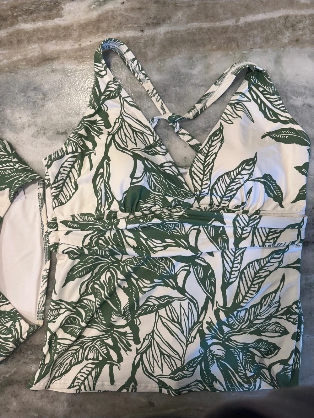 NWT Lands' End Cream Tankini with Green Leaf Print - Picture 6 of 12